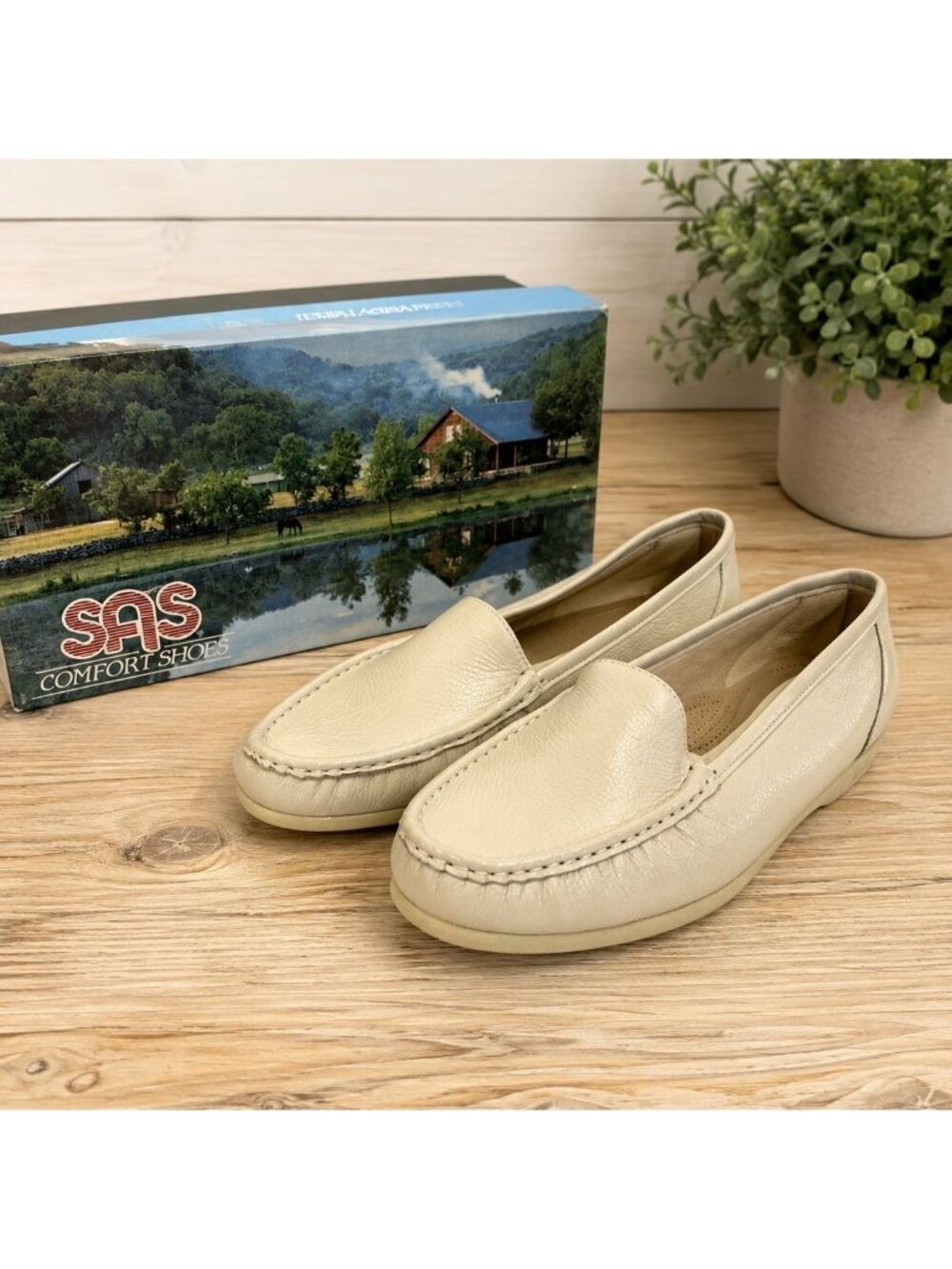 SAS Womens Size 11 M Simple Loafers Bone Leather Comfort Casual Flats Shoes New